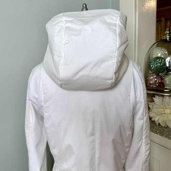 Lululemon Push Your Pace Women’s Jacket Winter Running Coat White Size 12 NWT - Picture 10 of 16
